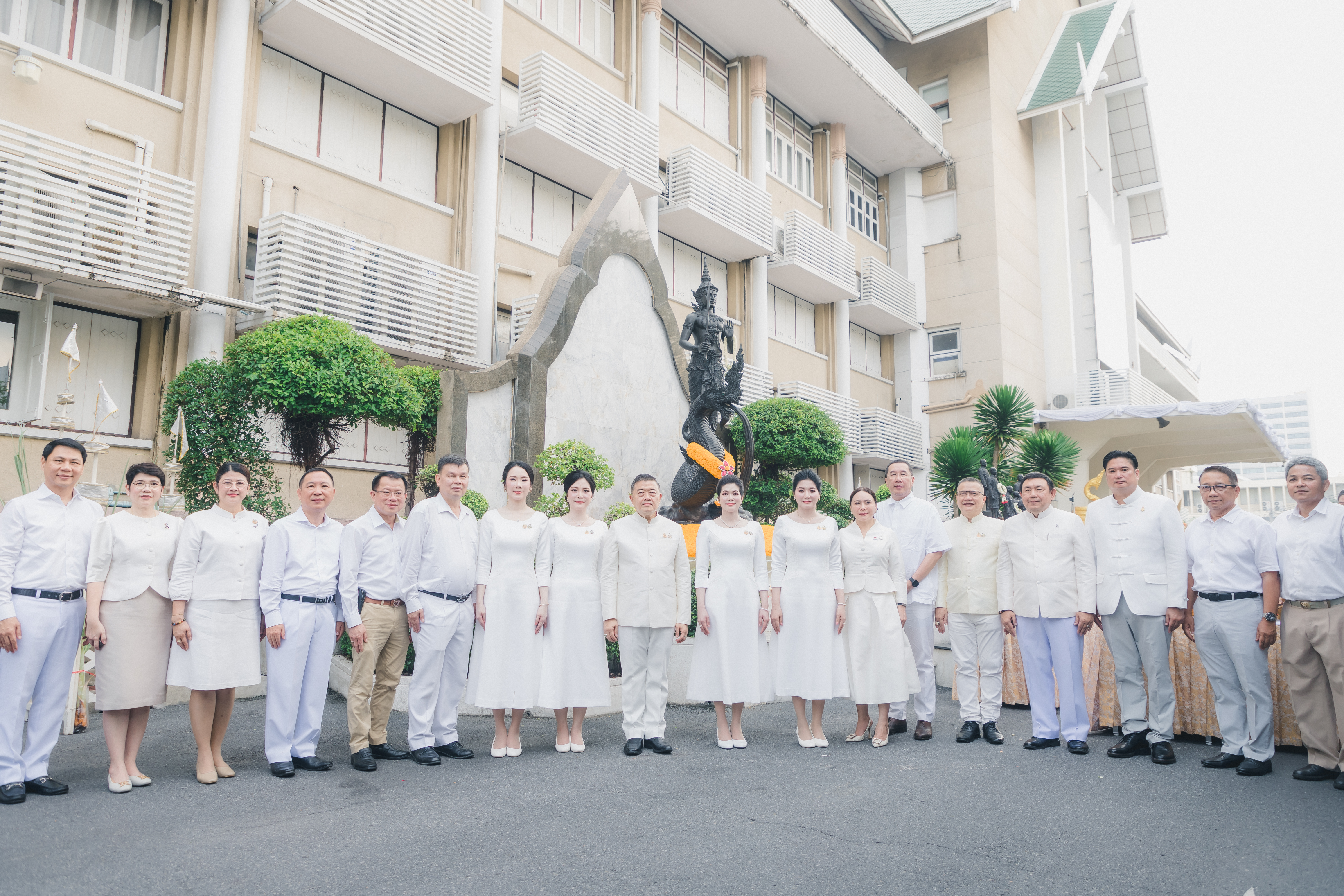 title - ส.ป.ก. ร่วมพิธีบวงสรวงบูรพกษัตริย์ องค์พระพิรุณทรงนาค และศาลพระภูมิเจ้าที่ เนื่องในวันพระราชพิธีพืชมงคลจรดพระนังคัลแรกนาขวัญ ประจำปีพุทธศักราช 2569